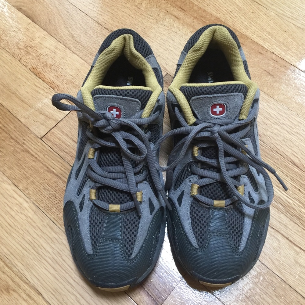 Swiss Gear Unisex Hiking shoes-Size 8